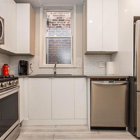 The Double Play - 1 Min Walk To Wrigley! Spacious 2Br - Perfect For Cubs Fans! Chicago Zewnętrze zdjęcie