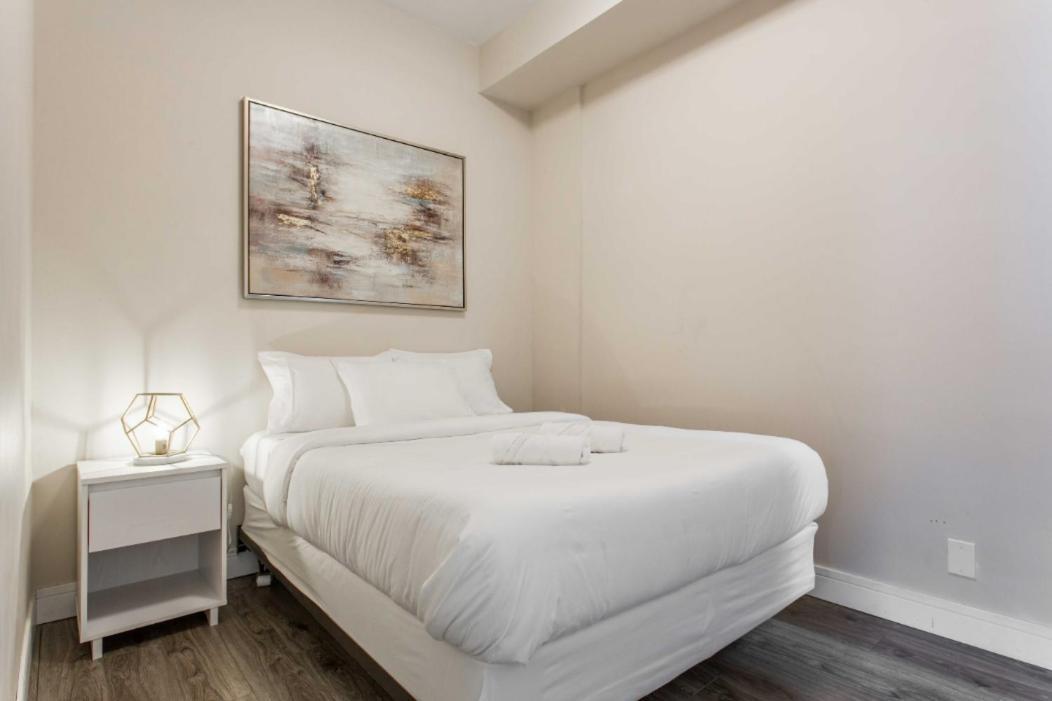 The Double Play - 1 Min Walk To Wrigley! Spacious 2Br - Perfect For Cubs Fans! Chicago Zewnętrze zdjęcie