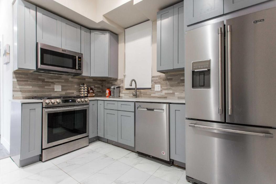 The Double Play - 1 Min Walk To Wrigley! Spacious 2Br - Perfect For Cubs Fans! Chicago Zewnętrze zdjęcie