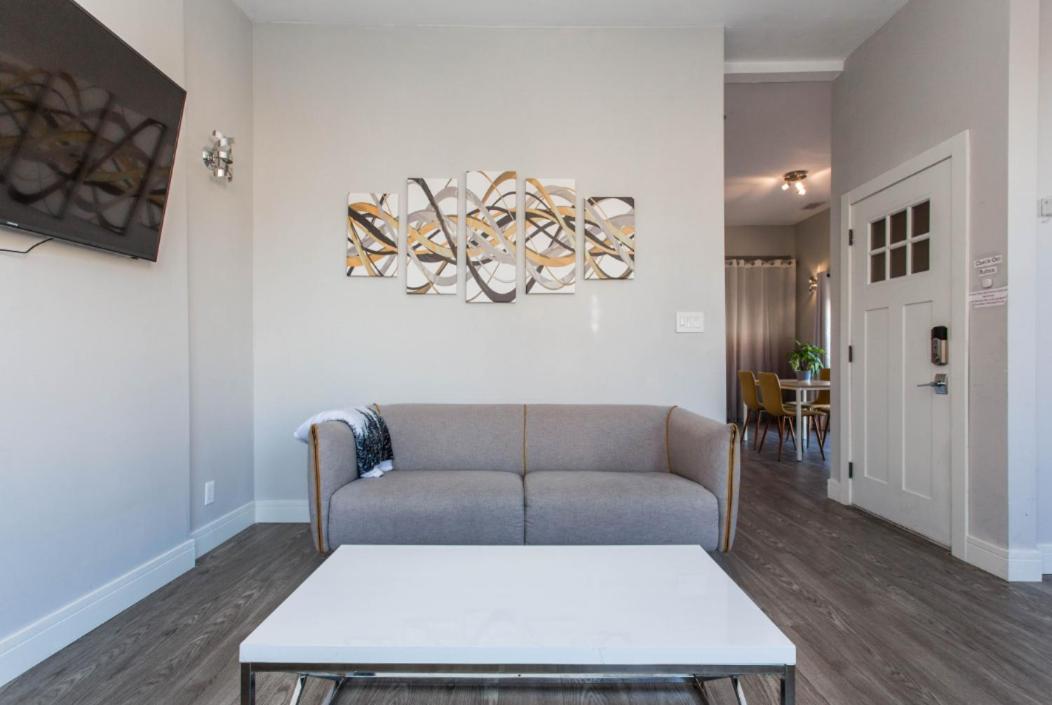 The Double Play - 1 Min Walk To Wrigley! Spacious 2Br - Perfect For Cubs Fans! Chicago Zewnętrze zdjęcie