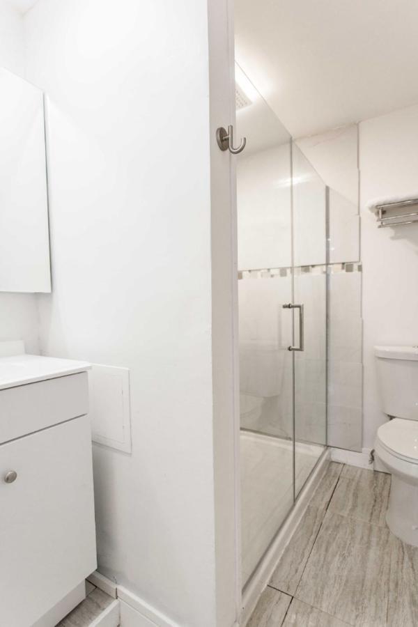 The Double Play - 1 Min Walk To Wrigley! Spacious 2Br - Perfect For Cubs Fans! Chicago Zewnętrze zdjęcie
